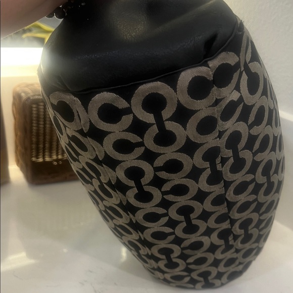 Coach Black and Cream Signature Shoulder Hobo - Picture 5 of 14